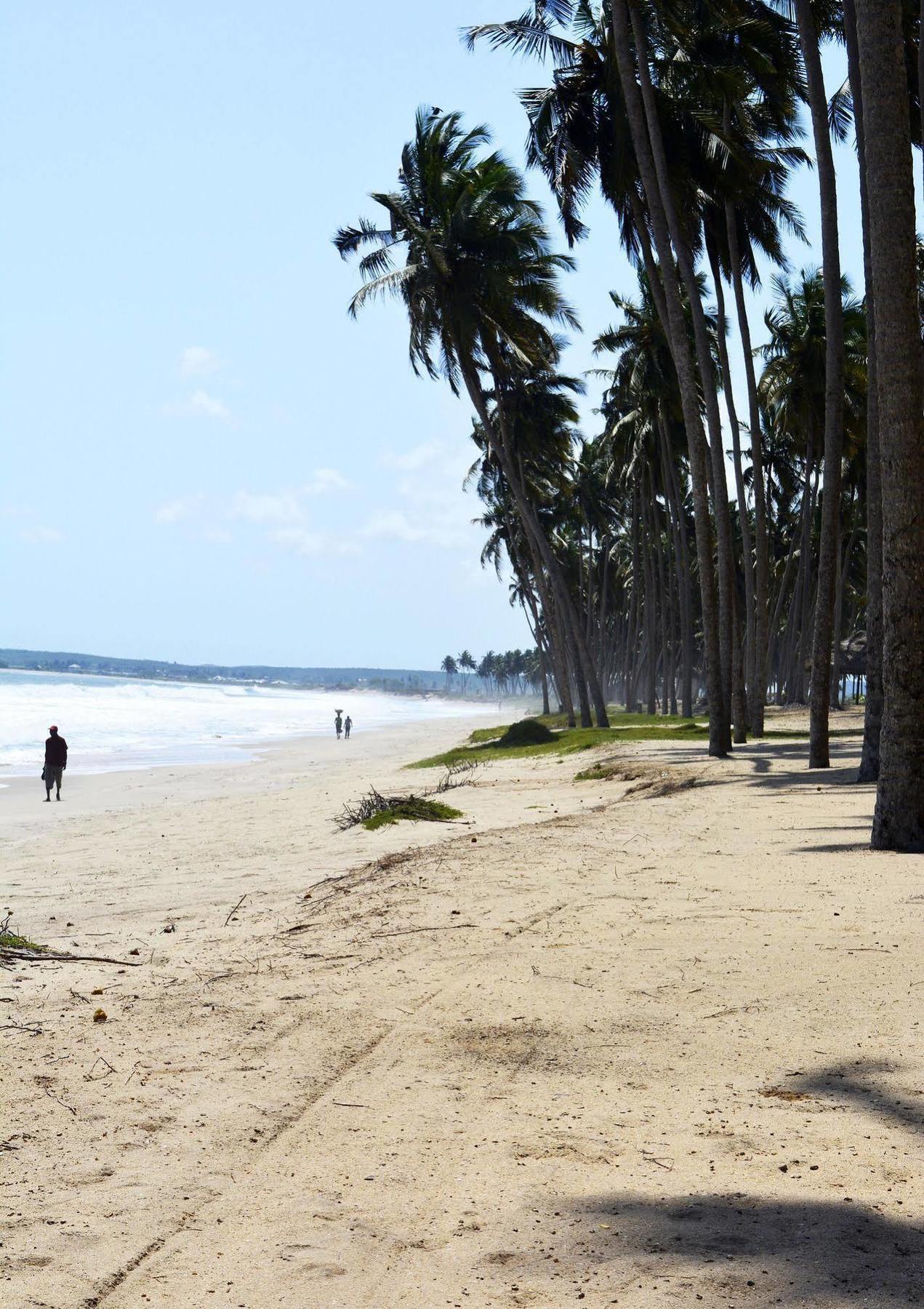 Blue Diamond Beach Resort Apam Luaran gambar